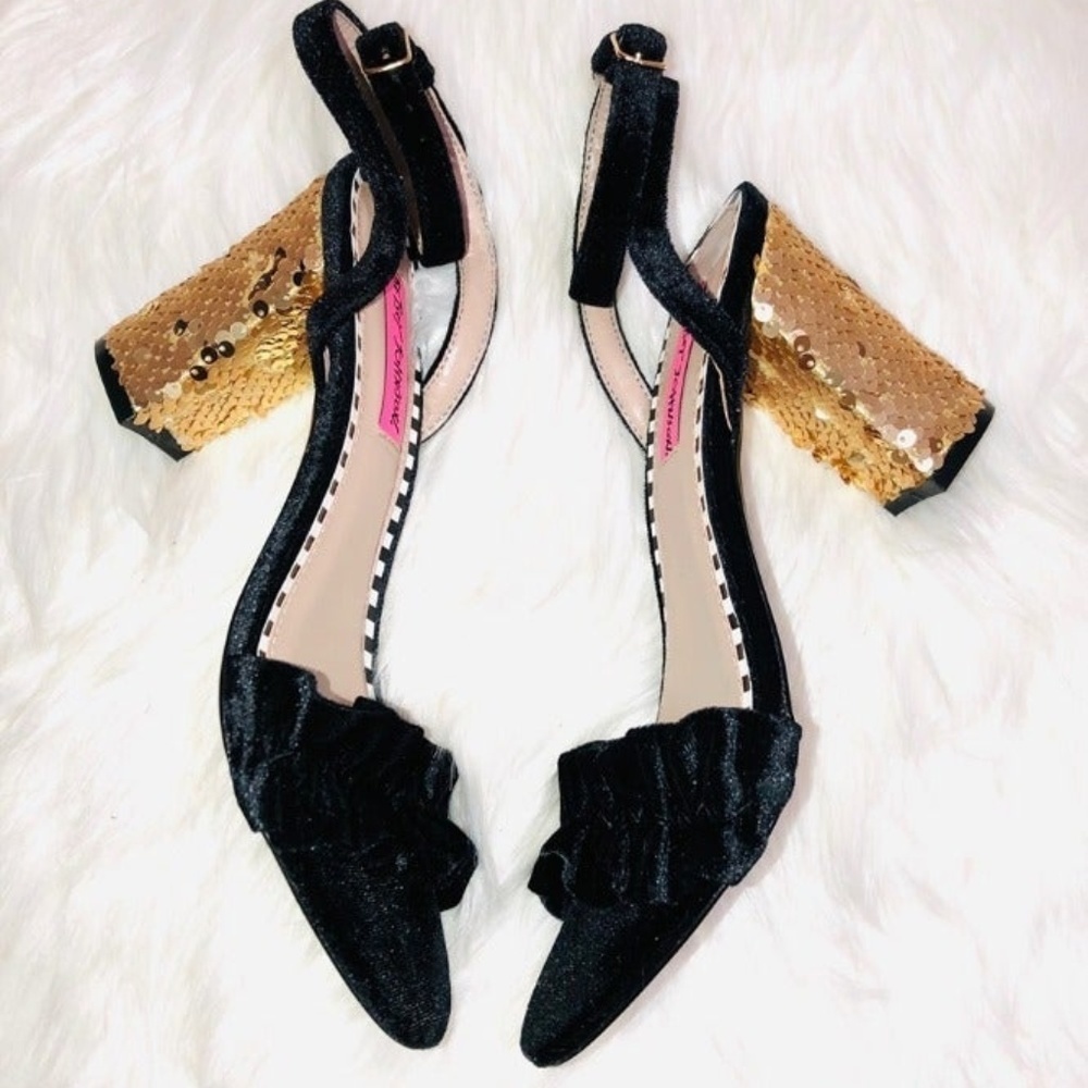 Betsey Johnson Blue Suede Sandals 7